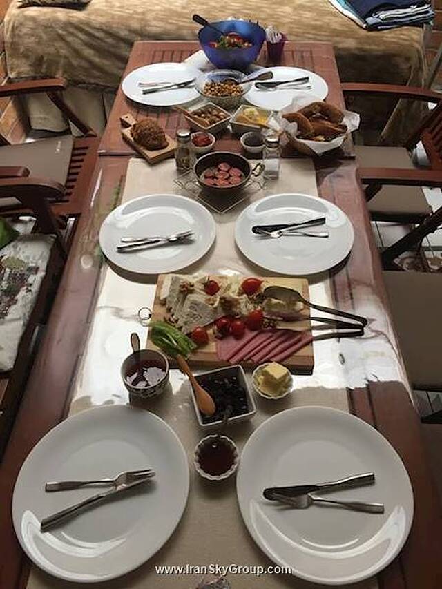 تام اسکوئر بوتیک هتل