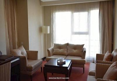 هتل پارسیان کرمانشاه