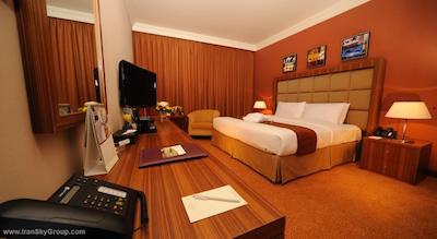 سیتی سیزن الحمرا ابوظبی