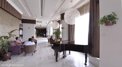 سیتی سیزن الحمرا ابوظبی