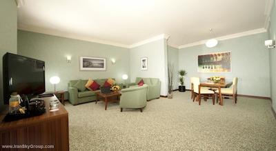 سیتی سیزن الحمرا ابوظبی