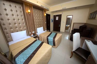 نیف ویو هتل