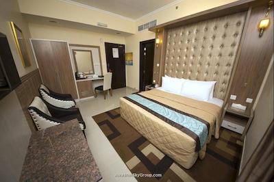 نیف ویو هتل