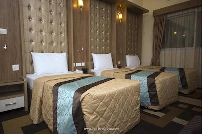 نیف ویو هتل