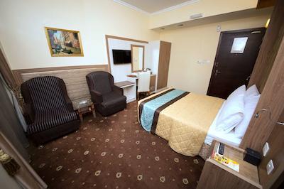 نیف ویو هتل