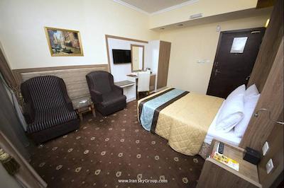 نیف ویو هتل