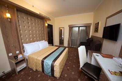 نیف ویو هتل