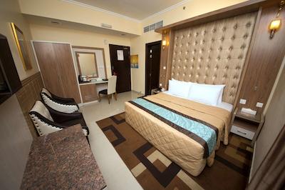 نیف ویو هتل