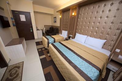 نیف ویو هتل