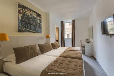 تروی پلس هتل