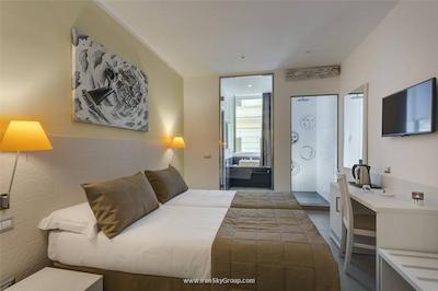 تروی پلس هتل