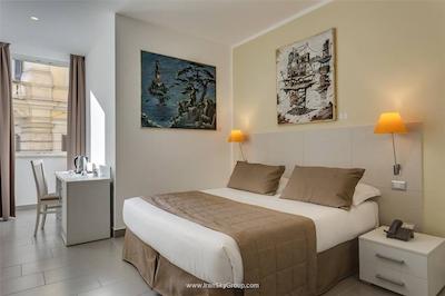 تروی پلس هتل