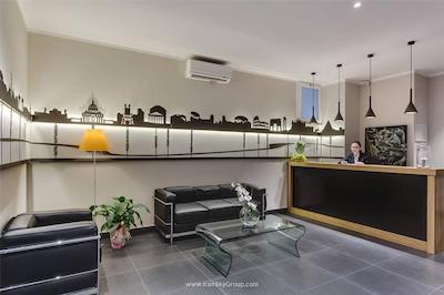 تروی پلس هتل