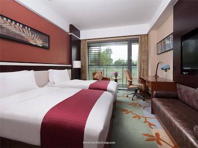 هالیدی این بیجینگ شیجینگشن پارک ویو