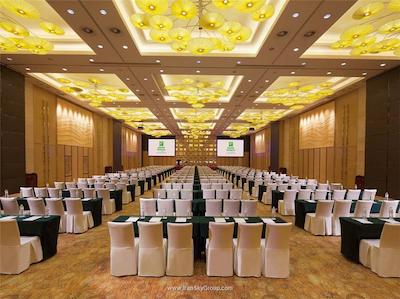 هالیدی این بیجینگ شیجینگشن پارک ویو