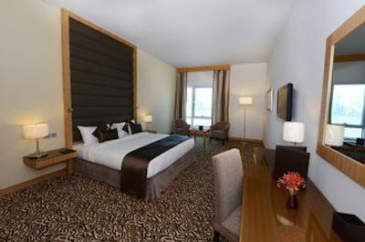 کاپترن هتل شارجه