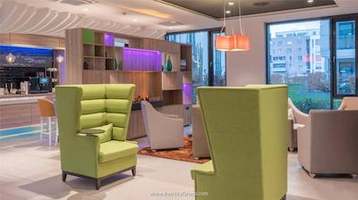 هلیدی این دوسلدورف سیتی تولوسر اللی