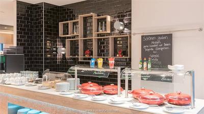 هلیدی این دوسلدورف سیتی تولوسر اللی