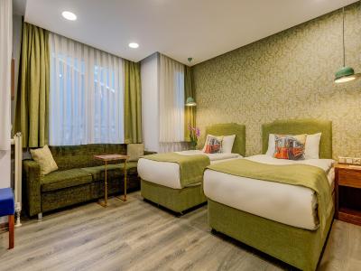 سامتایمز هتل