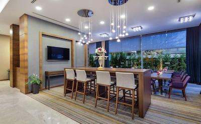 همپتون بای هیلتون استانبول آتاکوی