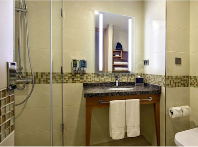 همپتون بای هیلتون استانبول آتاکوی