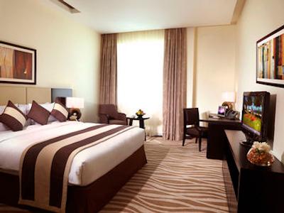 کریستال هتل ابوظبی