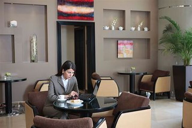 کریستال هتل ابوظبی