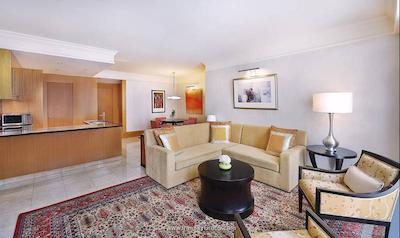 ریتز کارلتون دبی اینترنشنال فایننشال سنتر