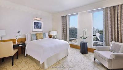 ریتز کارلتون دبی اینترنشنال فایننشال سنتر