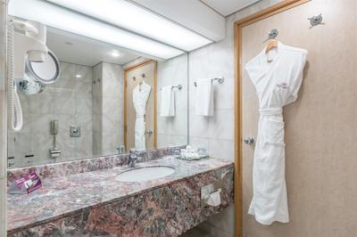 ملینیوم داون تاون ابوظبی