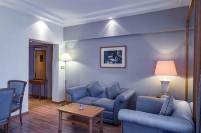 ملینیوم داون تاون ابوظبی