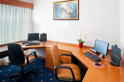 ملینیوم داون تاون ابوظبی