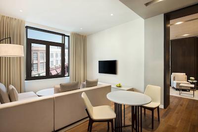 لا ویل هتل اند سوئیت سیتی واک دبی اتوگراف کالکشن