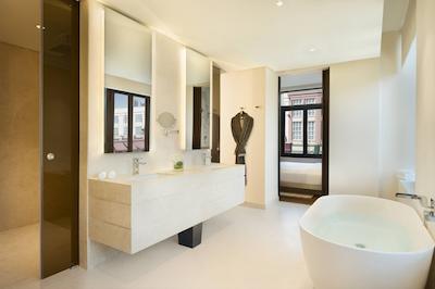 لا ویل هتل اند سوئیت سیتی واک دبی اتوگراف کالکشن