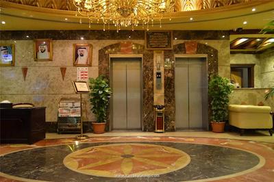 کریستال پلازا هتل