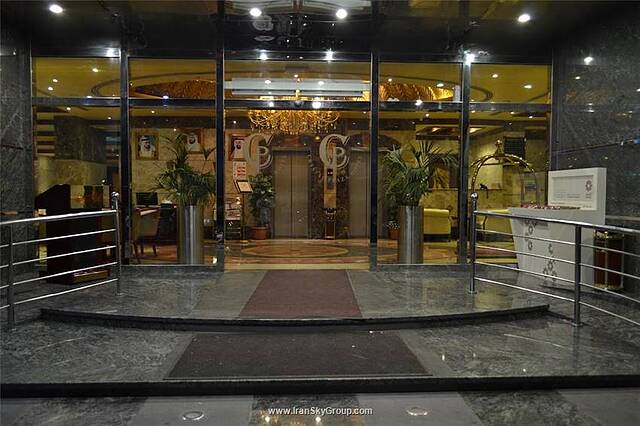 کریستال پلازا هتل