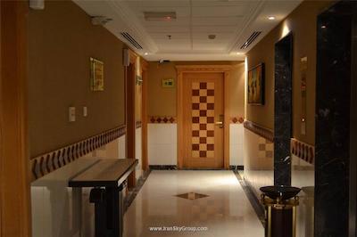 کریستال پلازا هتل