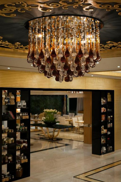 داماک میسون دبی مال استریت