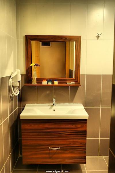 چاکرا سوئیت لونت