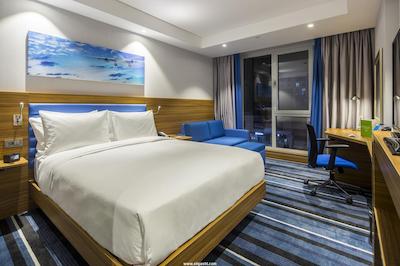 همپتون بای هیلتون استانبول کورت کوی