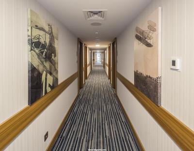 همپتون بای هیلتون استانبول کورت کوی