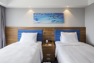 همپتون بای هیلتون استانبول کورت کوی