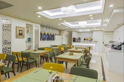 گرند ناکی هتل