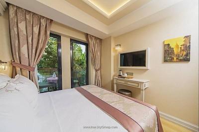 گرند ناکی هتل