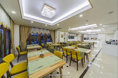 گرند ناکی هتل