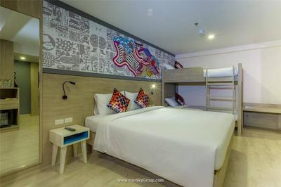 آیبیس استایلز بانکوک سوخومویت 50