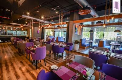 سیگنچر 1 هتل تکام ( سام ور هتل تکام سابق )