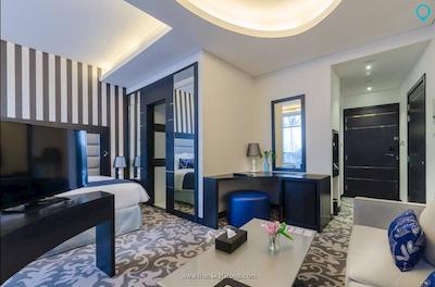 سیگنچر 1 هتل تکام ( سام ور هتل تکام سابق )