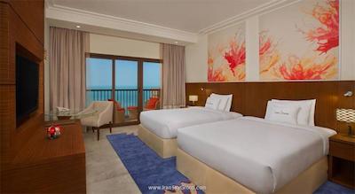 دوبلتری بای هیلتون ریزورت اند سپا مرجان آیلند