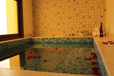 دوبلتری بای هیلتون ریزورت اند سپا مرجان آیلند